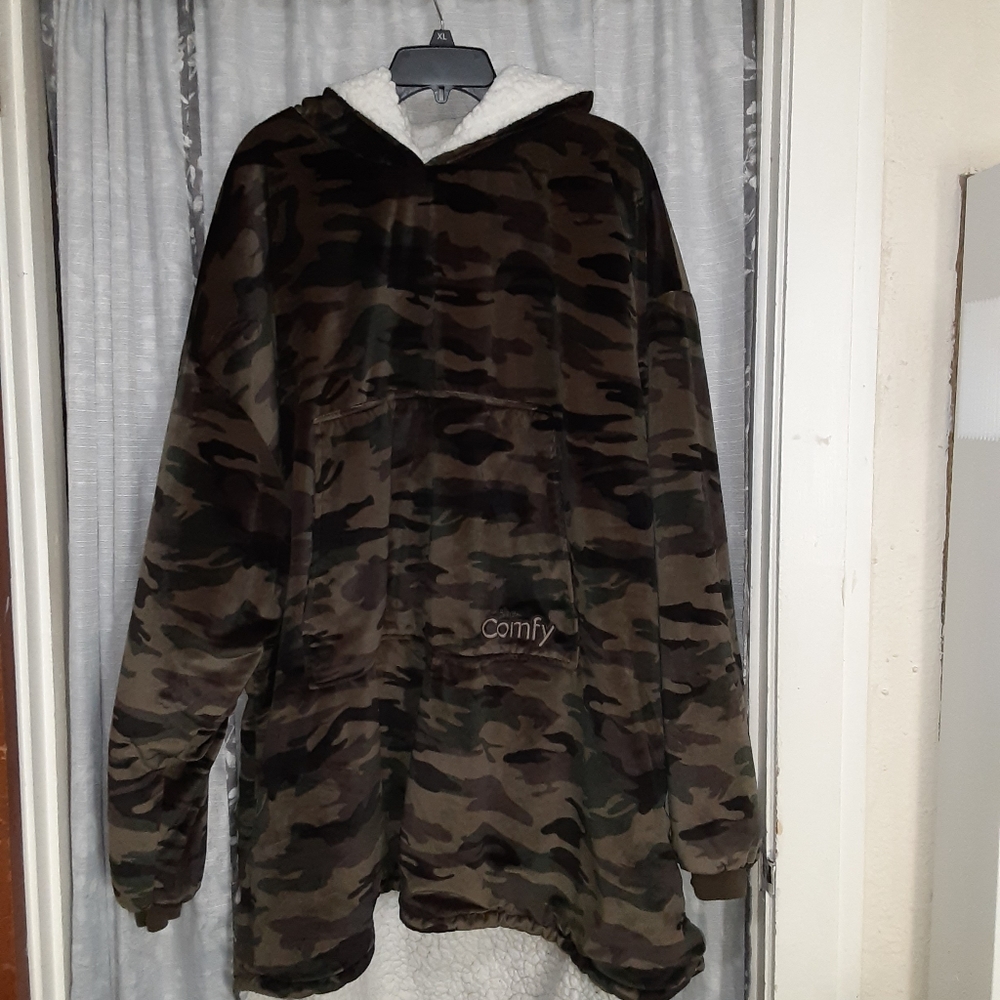 One size fits all Comfy Camouflage hoodie
